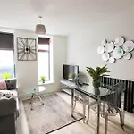Nap Centre 아파트 *